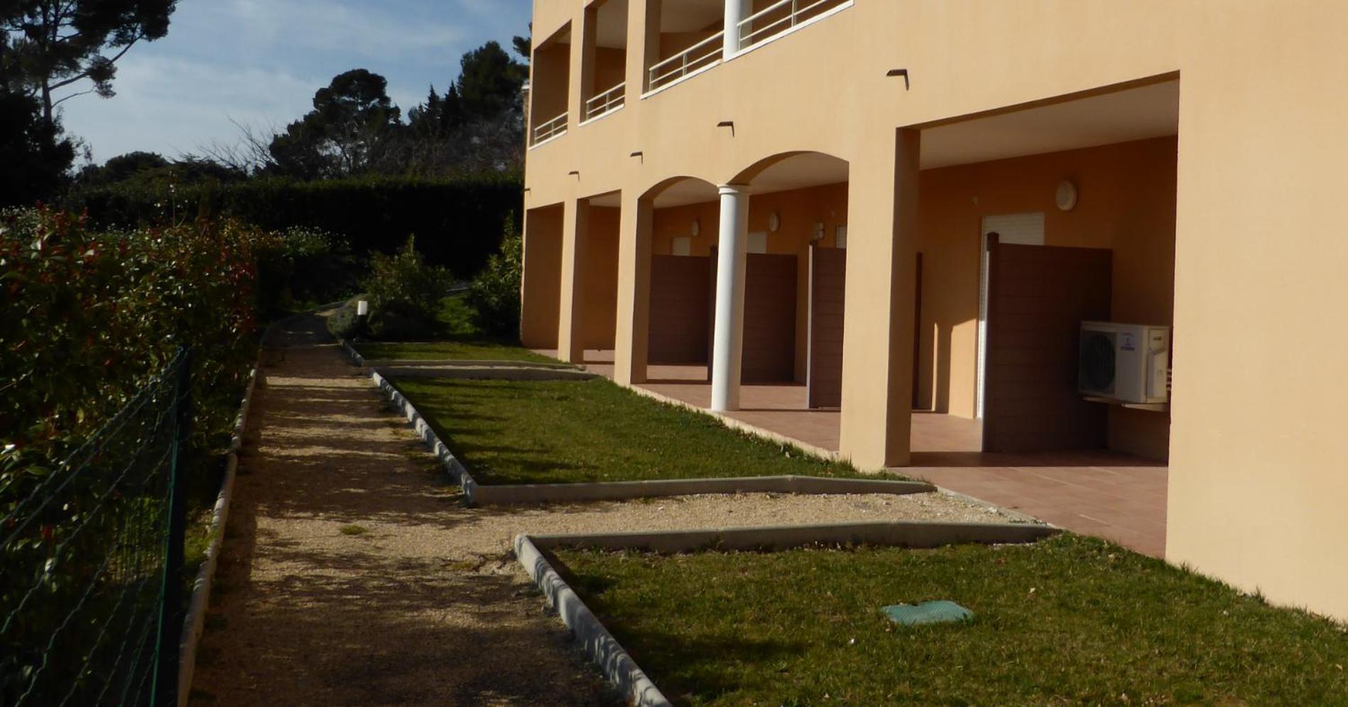 The Originals City, Hotel Cote Sud, Marseille Est Allauch Εξωτερικό φωτογραφία