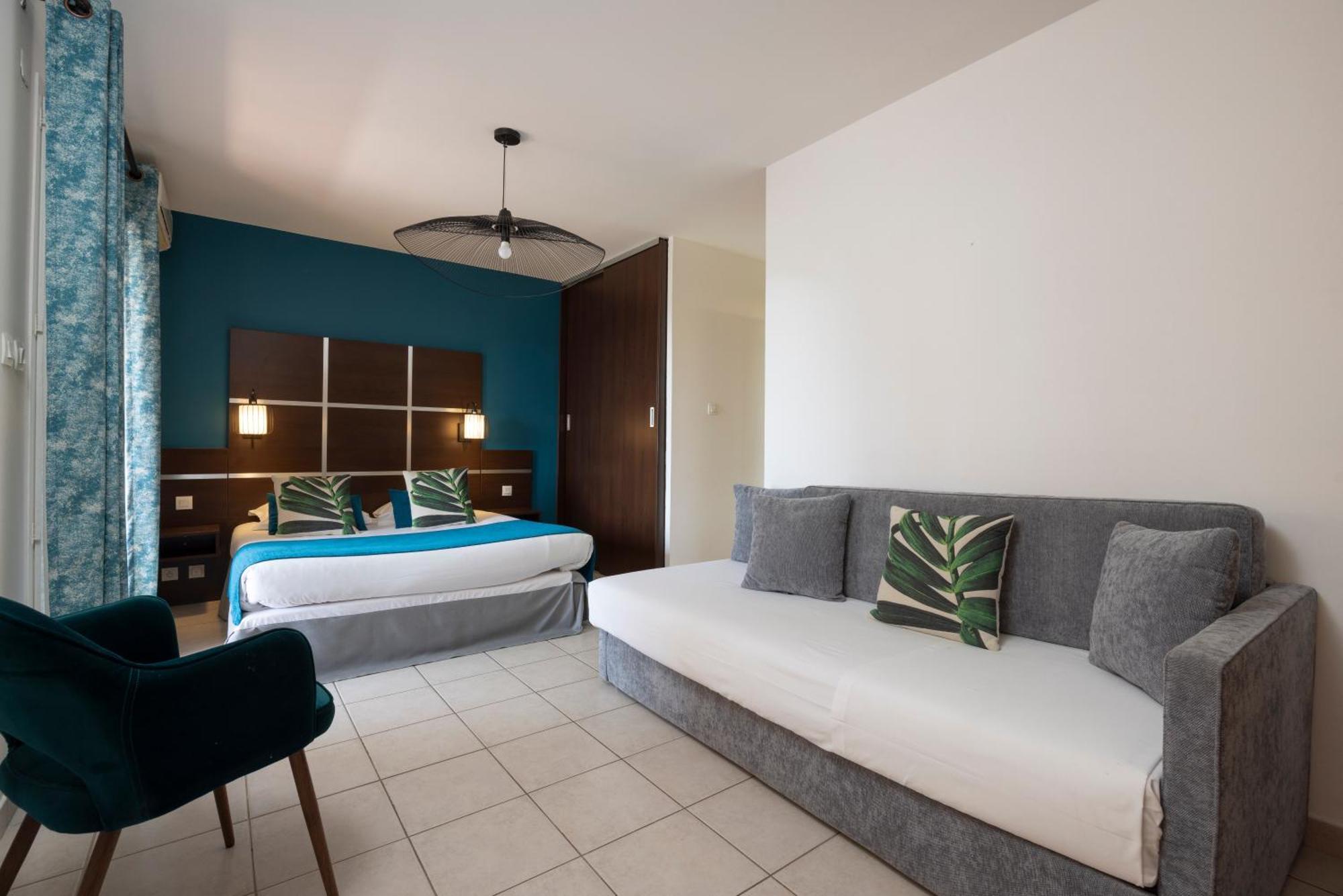 The Originals City, Hotel Cote Sud, Marseille Est Allauch Εξωτερικό φωτογραφία