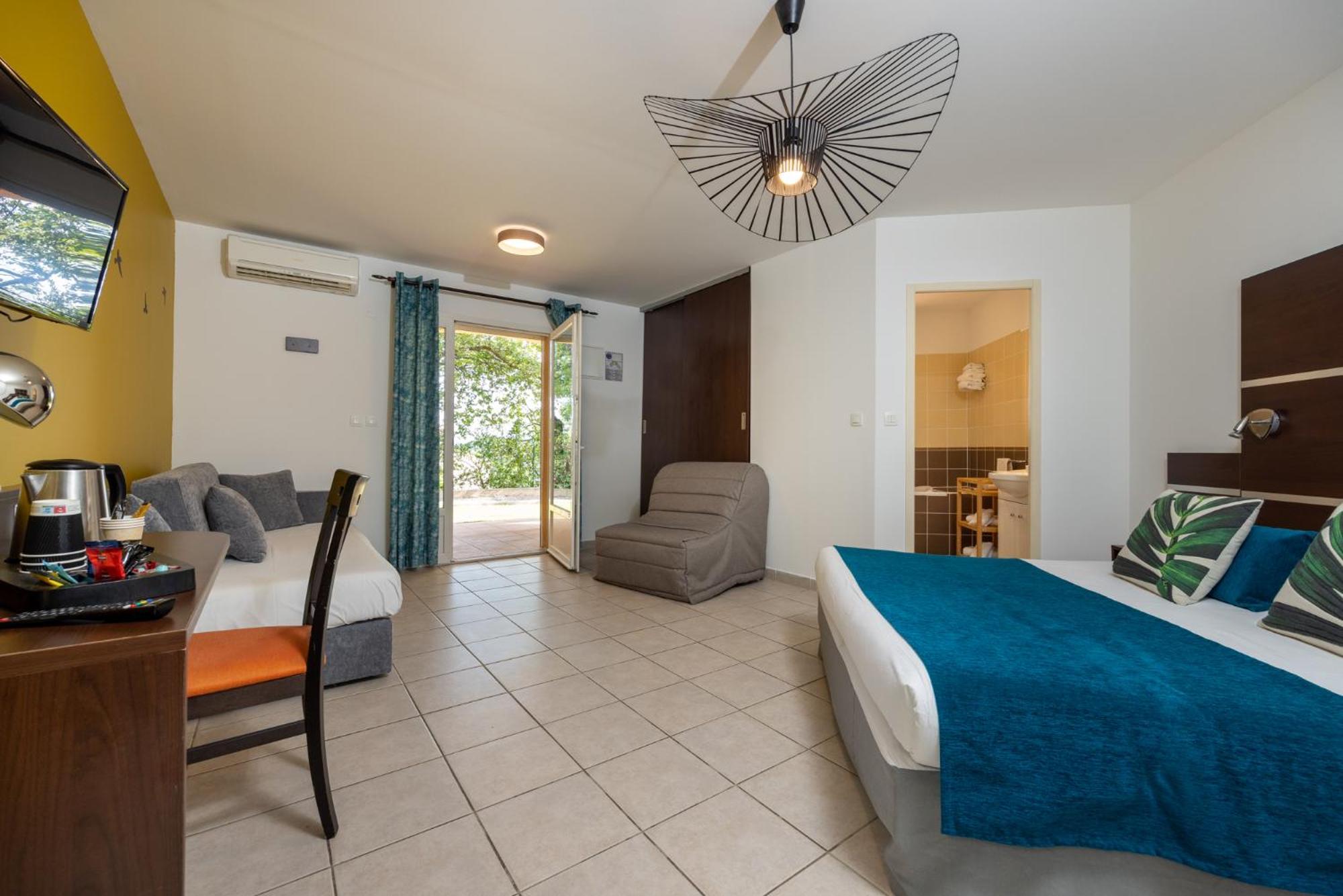 The Originals City, Hotel Cote Sud, Marseille Est Allauch Εξωτερικό φωτογραφία