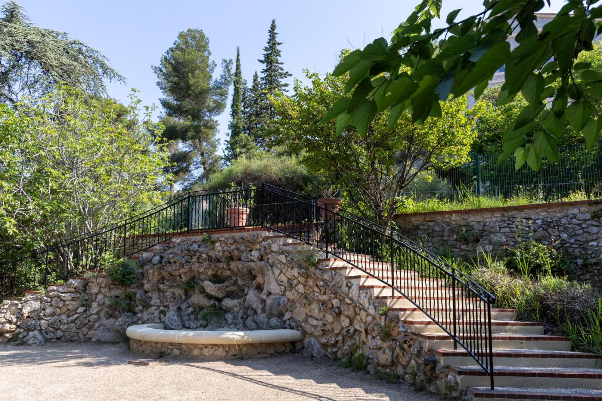 The Originals City, Hotel Cote Sud, Marseille Est Allauch Εξωτερικό φωτογραφία