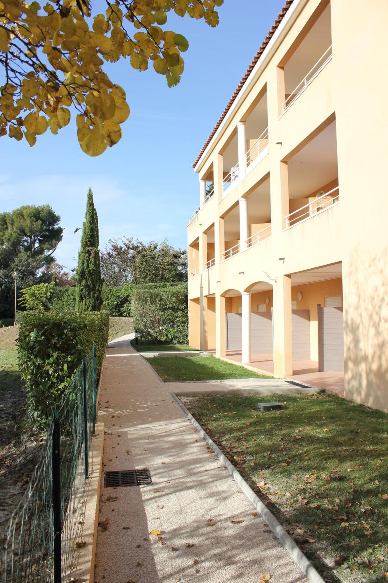 The Originals City, Hotel Cote Sud, Marseille Est Allauch Εξωτερικό φωτογραφία